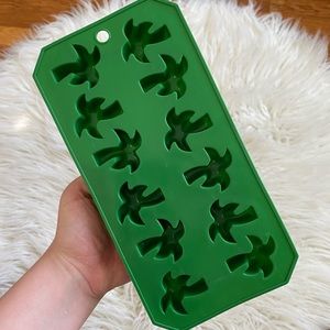 🔟 3/$10 NWOT Palm Tree Ice Tray